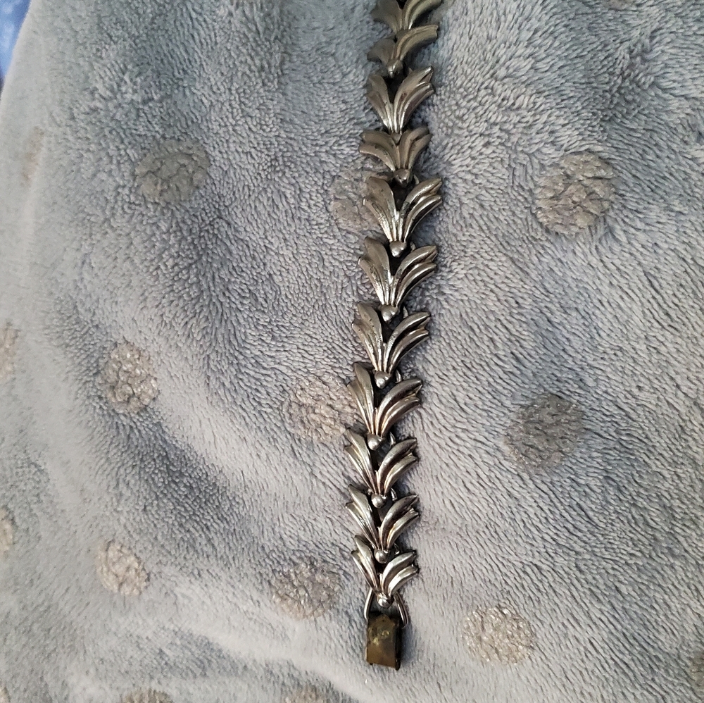 Vintage 50s Bergere Silver-tone Link Bracelet 7" - Picture 2 of 11